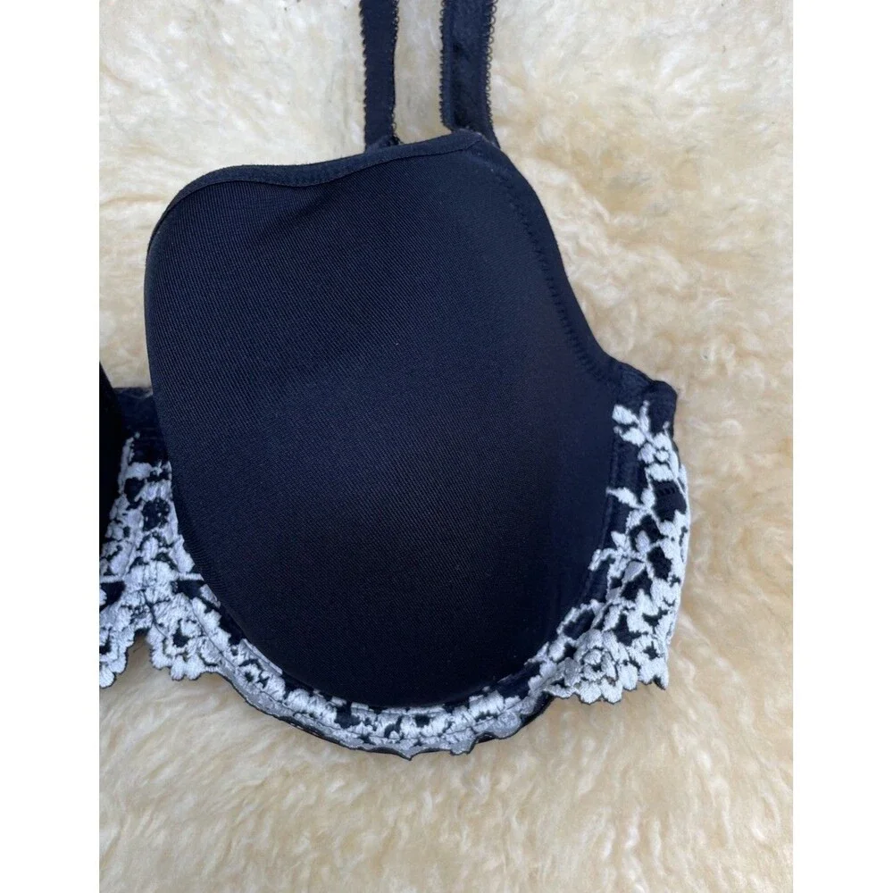 Wacoal 38C Embrace Contour Underwire Bra 853191 Black Cream Lace Floral
